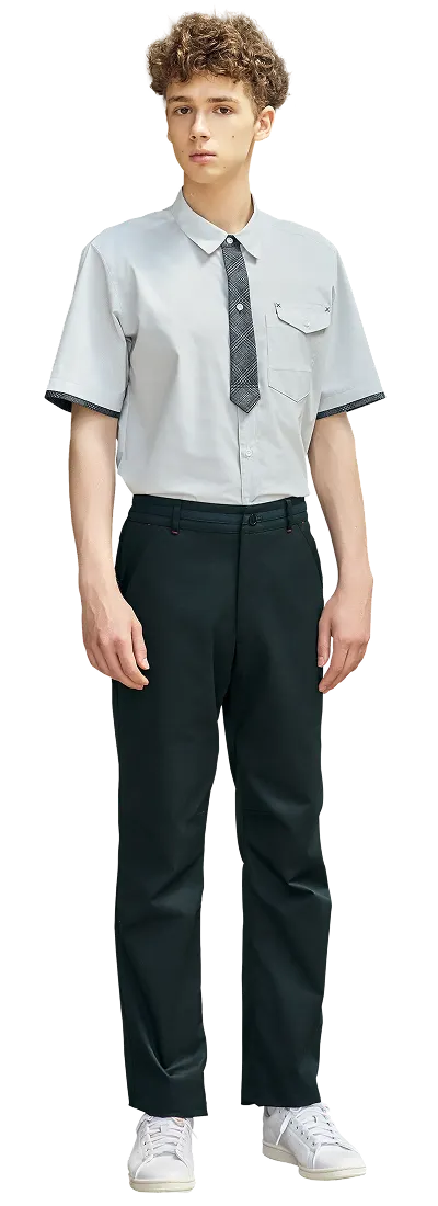 ユニフォームを着たスタッフ