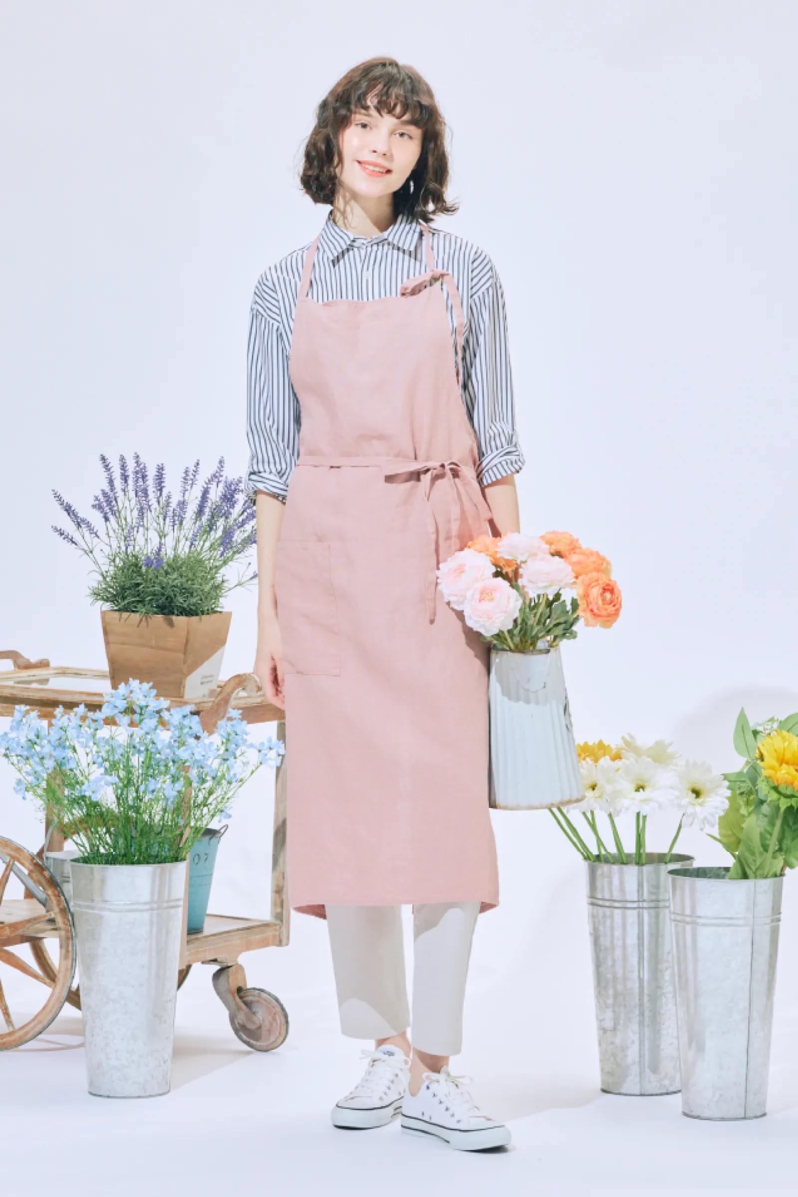 hands-onのユニフォームを着ているスタッフ